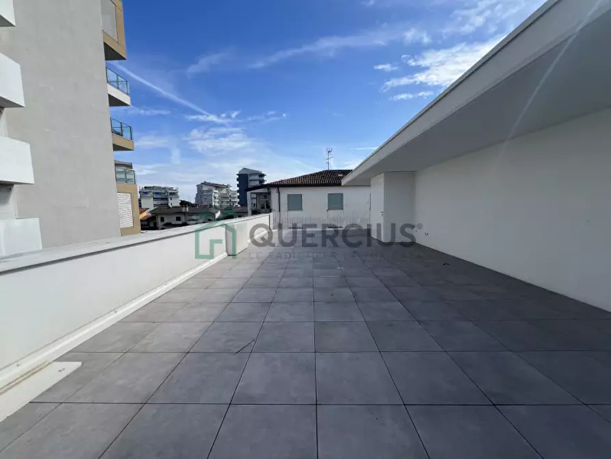 Immagine 1 di Appartamento in vendita  in PIAZZA DRAGO a Jesolo