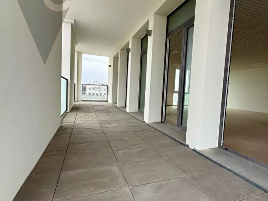 Immagine 6 di Ufficio in vendita  a Ponte San Nicolò