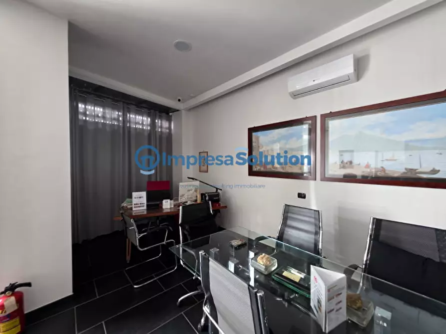 Immagine 22 di Negozio in affitto  in Via Michelangelo da Caravaggio a Napoli