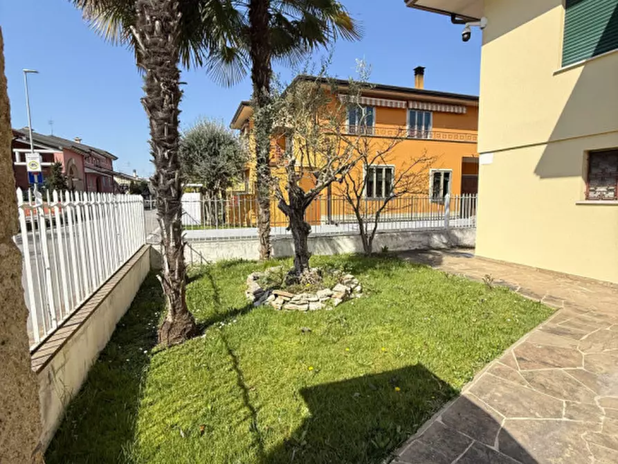 Immagine 3 di Casa indipendente in vendita  in Vicolo Giacomo Zanella a Albignasego