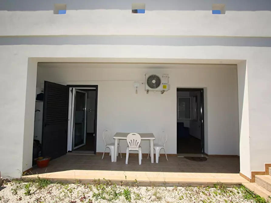 Immagine 12 di Villa in vendita  a Parabita