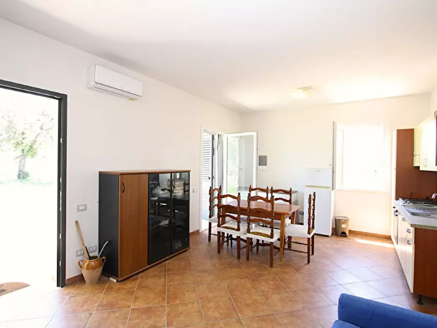 Immagine 15 di Villa in vendita  a Parabita