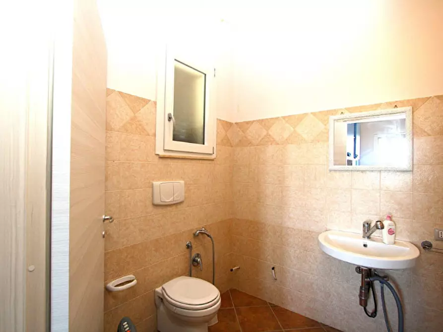 Immagine 21 di Villa in vendita  a Parabita