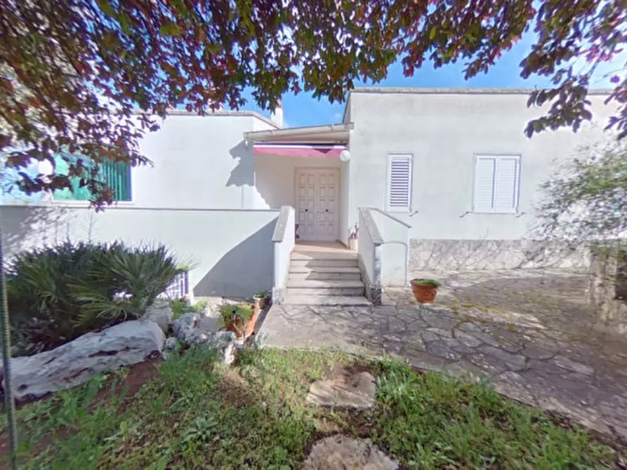 Immagine 43 di Villa in vendita  in Tupparello a Fasano