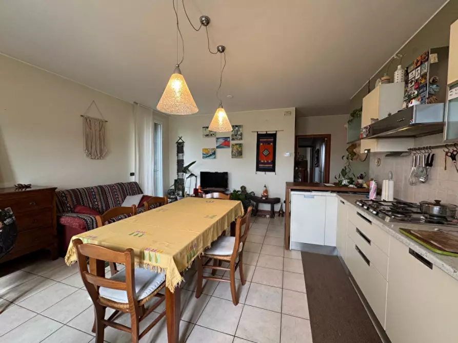 Immagine 9 di Appartamento in vendita  in Viale Don Luigi Orione a Lonigo