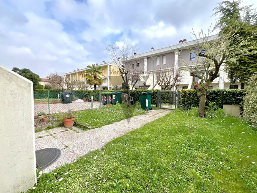 Immagine 2 di Villetta a schiera in vendita  in Via Luigi Nono a Dolo