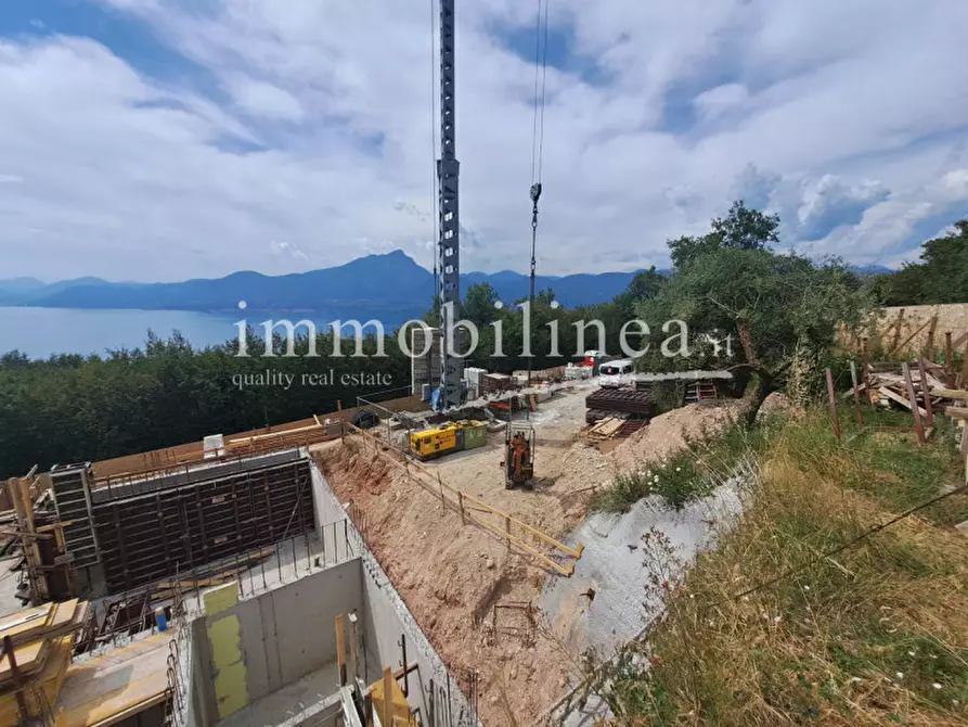 Immagine 3 di Appartamento in vendita  in VIA SAN ZENO a Torri Del Benaco