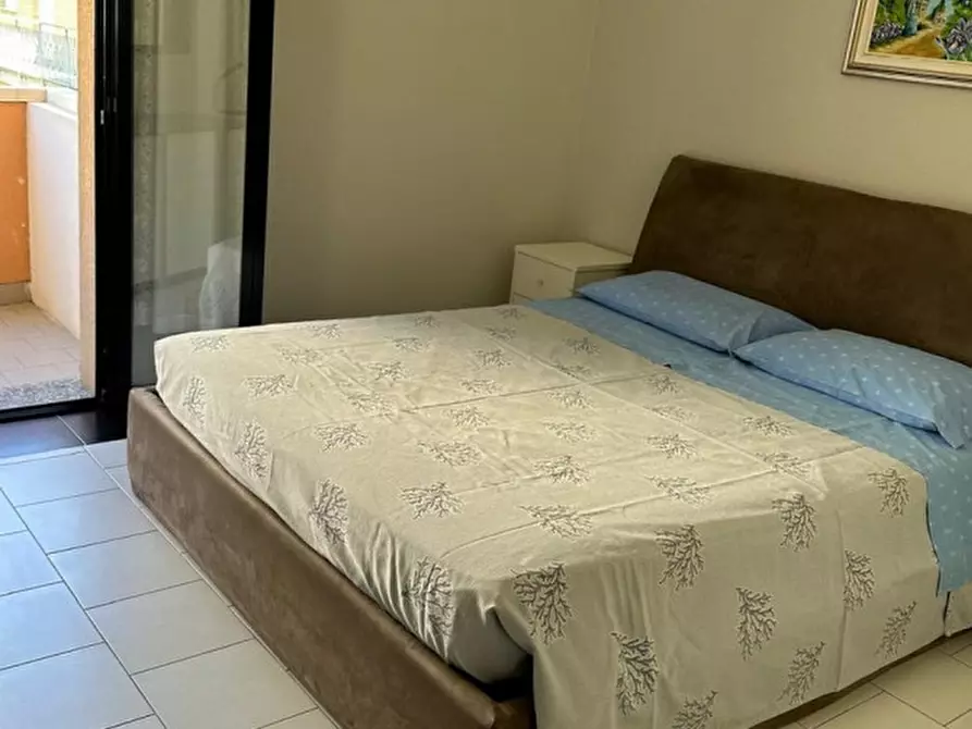 Immagine 13 di Appartamento in vendita  in Viale Ciceruacchio a Riccione