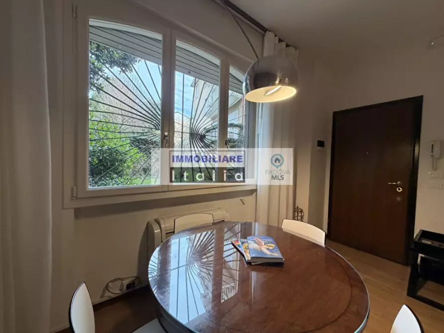 Immagine 1 di Appartamento in vendita  in via Bomporti a Padova