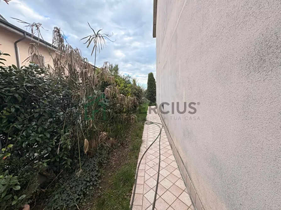 Immagine 5 di Villetta a schiera in vendita  in VIA DEGLI ALPINI a Castel D'azzano