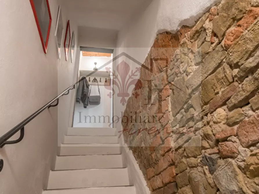 Immagine 4 di Negozio in vendita  in Via d'Ardiglione a Firenze