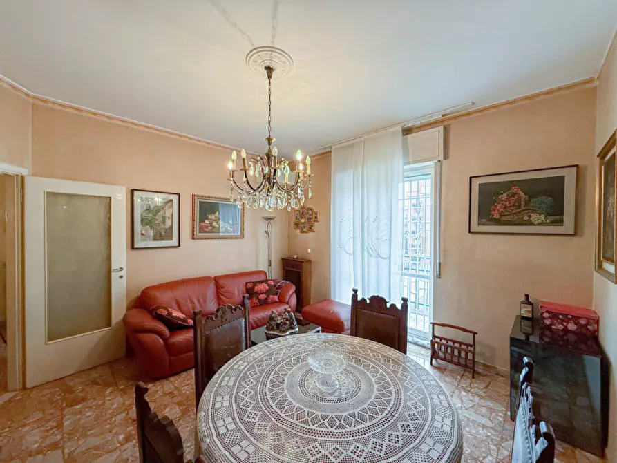 Immagine 1 di Appartamento in vendita  a Rozzano