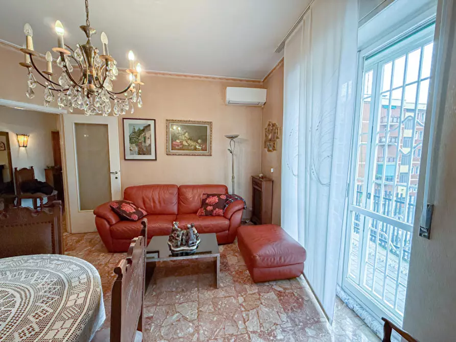 Immagine 5 di Appartamento in vendita  a Rozzano