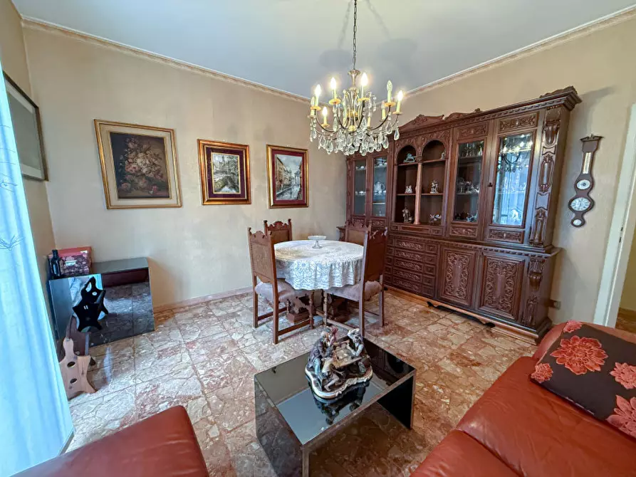 Immagine 7 di Appartamento in vendita  a Rozzano