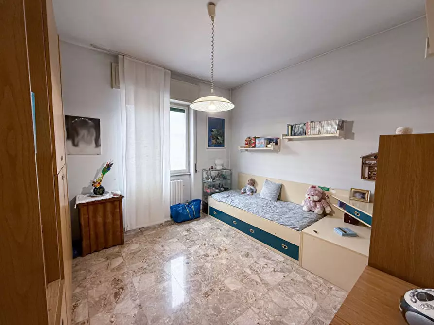 Immagine 11 di Appartamento in vendita  a Rozzano