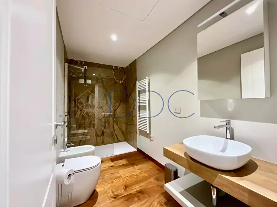 Immagine 13 di Appartamento in affitto  in Via XX Settembre 45 a Torino