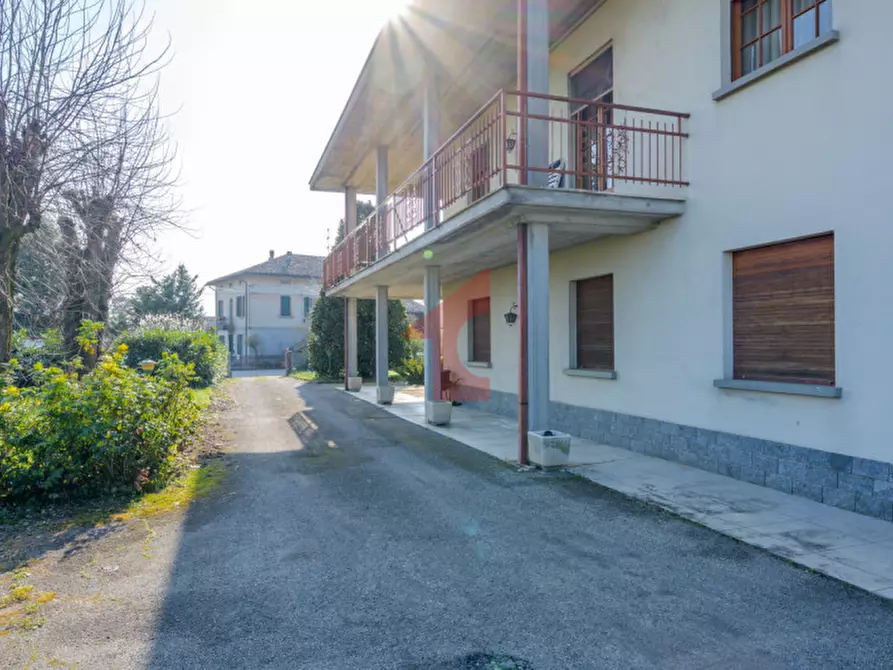 Immagine 6 di Villa in vendita  in località casalbarbato a Fontanellato
