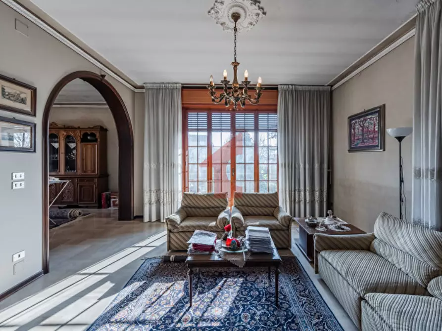 Immagine 61 di Villa in vendita  in località casalbarbato a Fontanellato