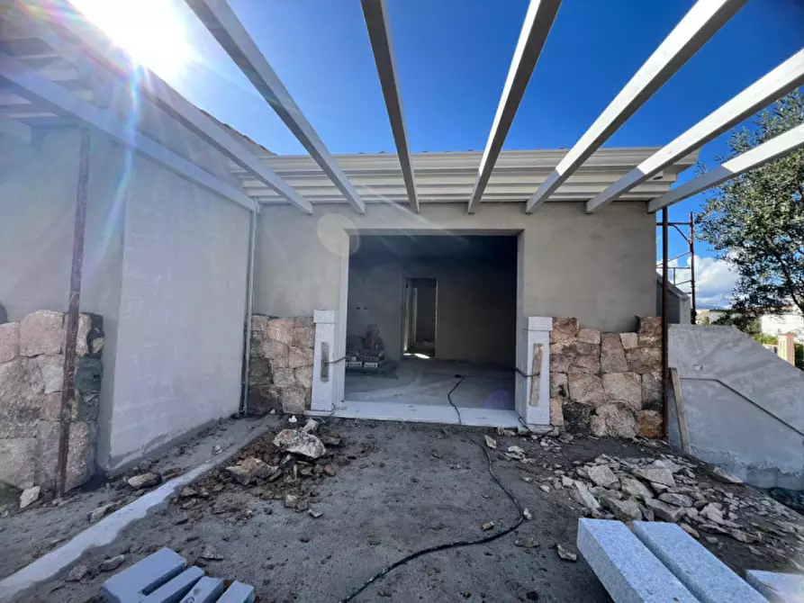 Immagine 2 di Casa bifamiliare in vendita  in Viale Italia 4 a Posada