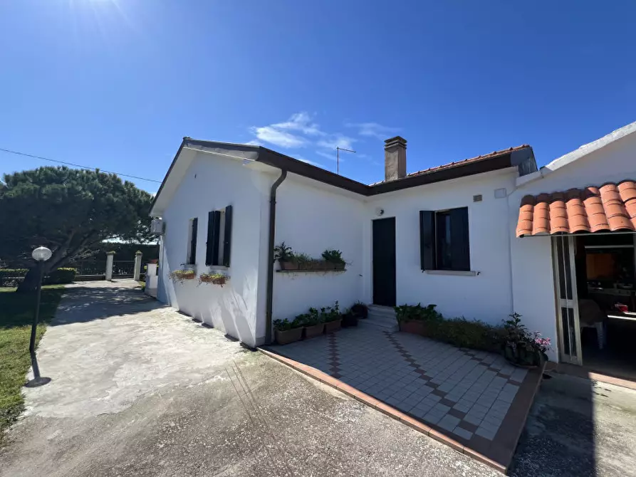Immagine 17 di Casa indipendente in vendita  in Via Primo Maggio a Chioggia