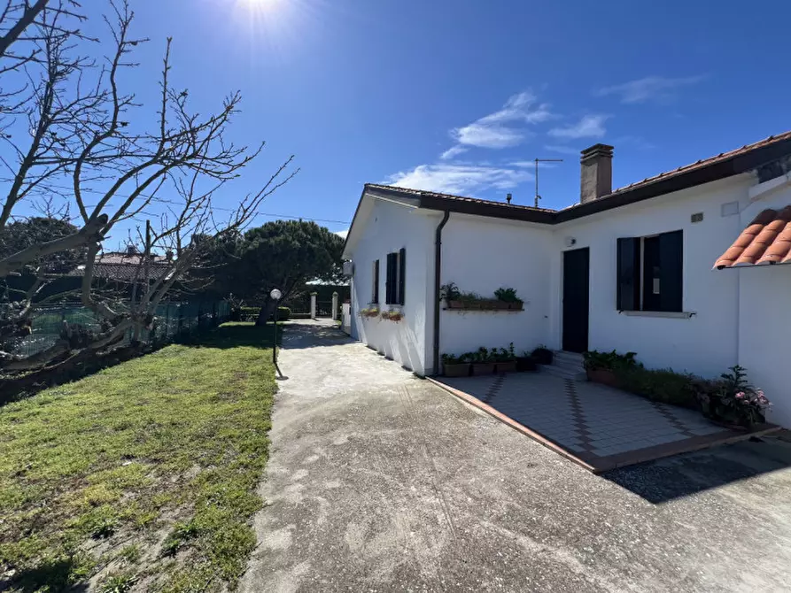 Immagine 19 di Casa indipendente in vendita  in Via Primo Maggio a Chioggia