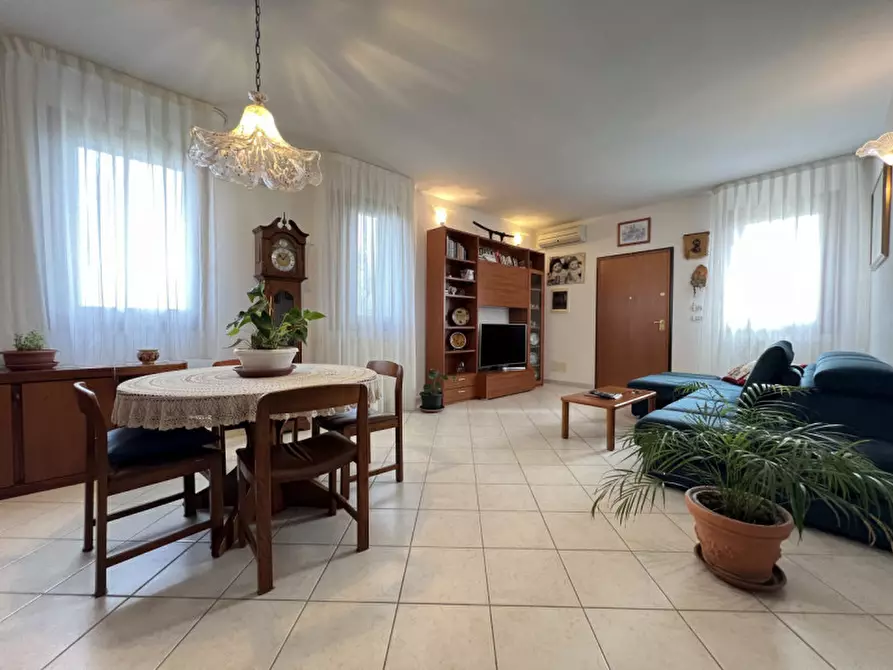 Immagine 27 di Casa indipendente in vendita  in Via Primo Maggio a Chioggia