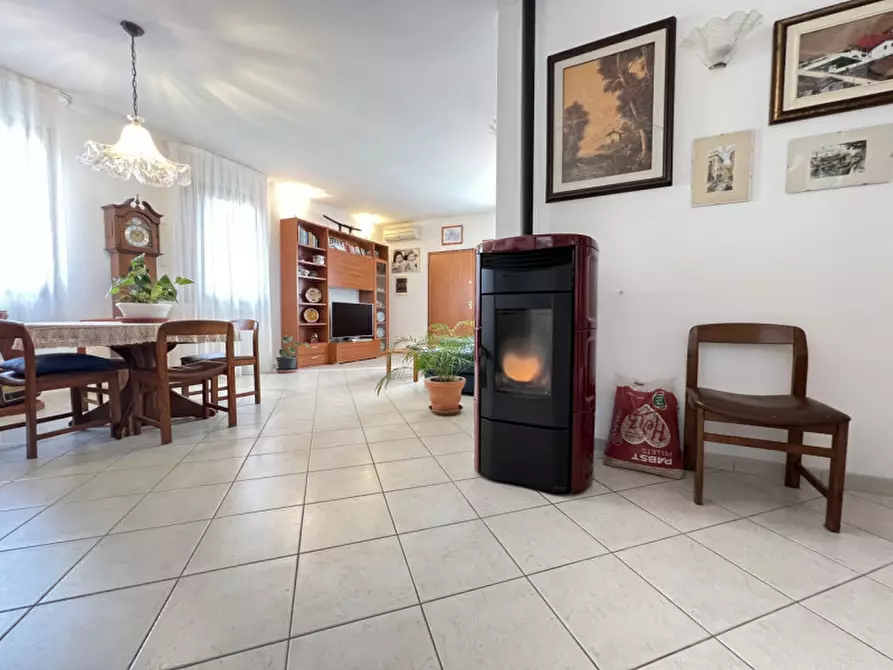 Immagine 28 di Casa indipendente in vendita  in Via Primo Maggio a Chioggia