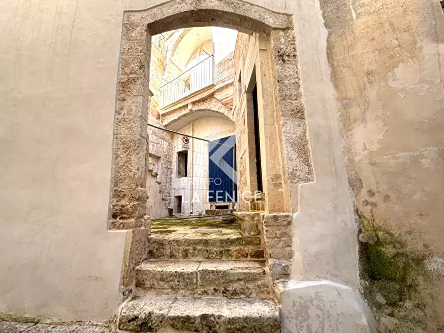 Immagine 3 di Casa indipendente in vendita  in vico montedoro a Martina Franca