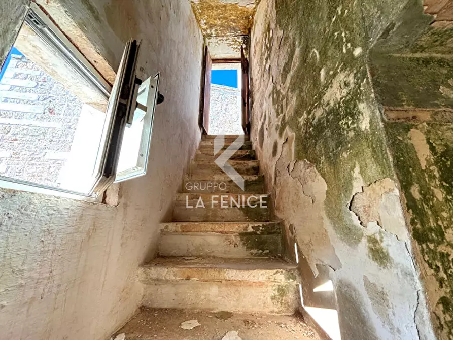 Immagine 12 di Casa indipendente in vendita  in vico montedoro a Martina Franca