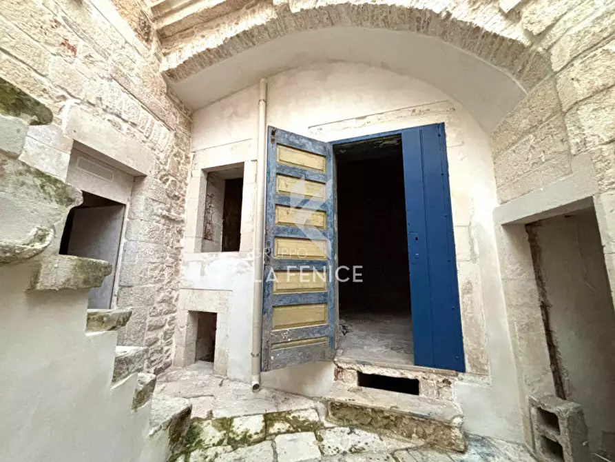 Immagine 16 di Casa indipendente in vendita  in vico montedoro a Martina Franca