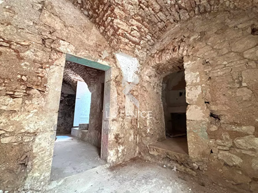 Immagine 35 di Casa indipendente in vendita  in vico montedoro a Martina Franca