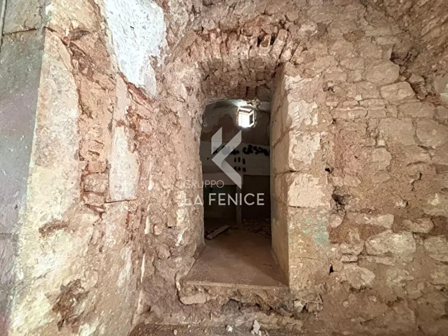 Immagine 37 di Casa indipendente in vendita  in vico montedoro a Martina Franca