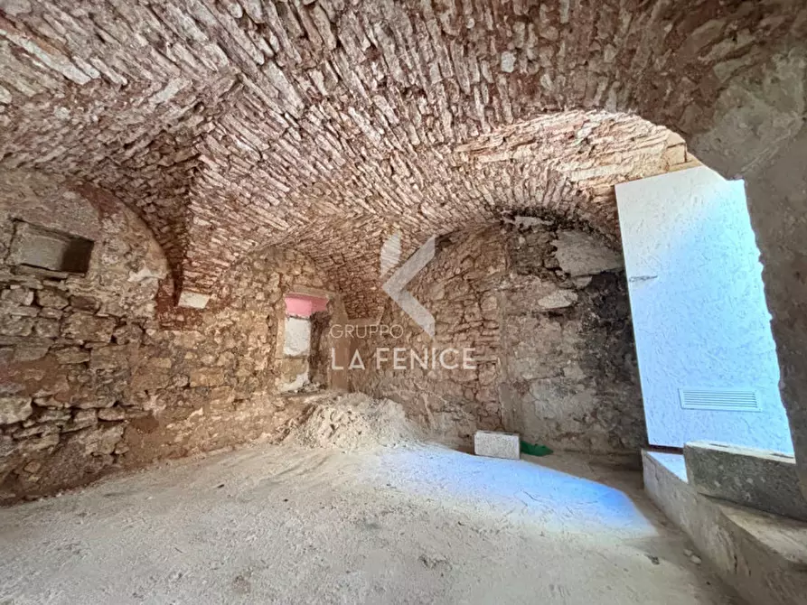 Immagine 38 di Casa indipendente in vendita  in vico montedoro a Martina Franca