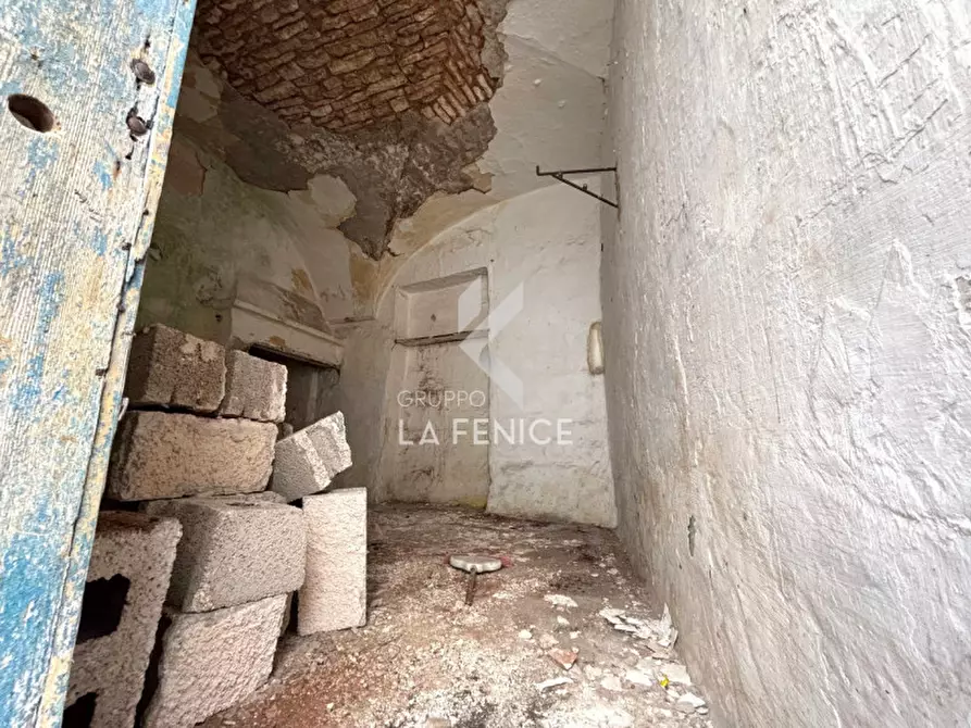 Immagine 41 di Casa indipendente in vendita  in vico montedoro a Martina Franca