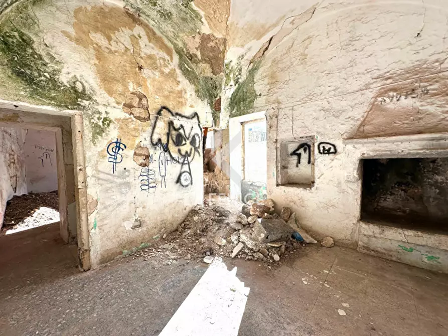 Immagine 49 di Casa indipendente in vendita  in vico montedoro a Martina Franca