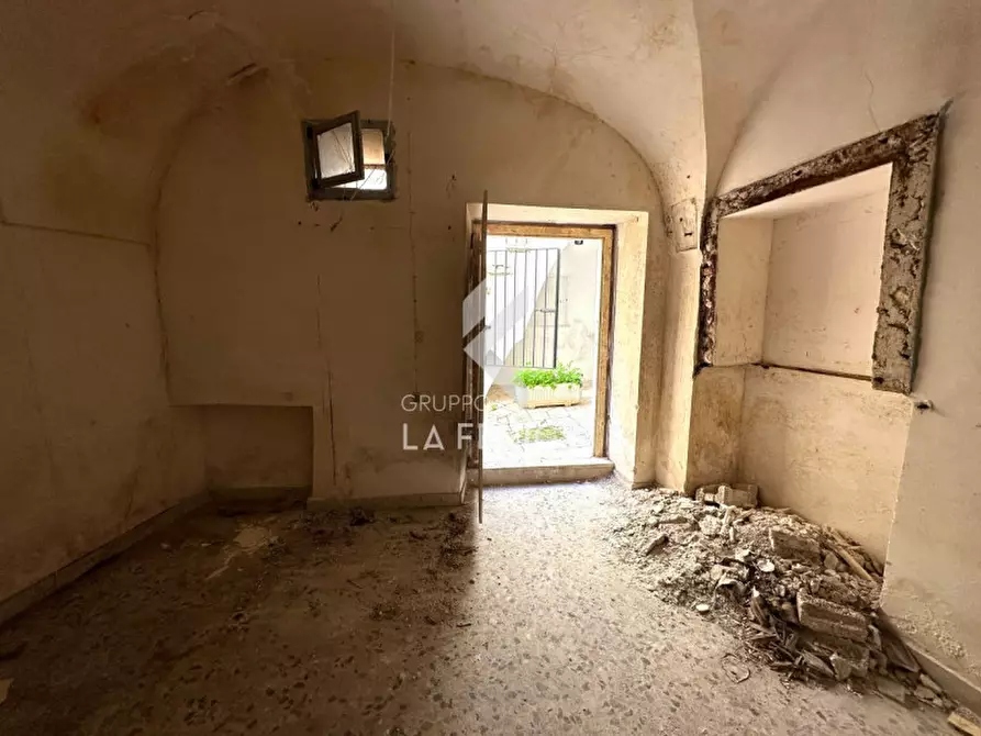 Immagine 57 di Casa indipendente in vendita  in vico montedoro a Martina Franca