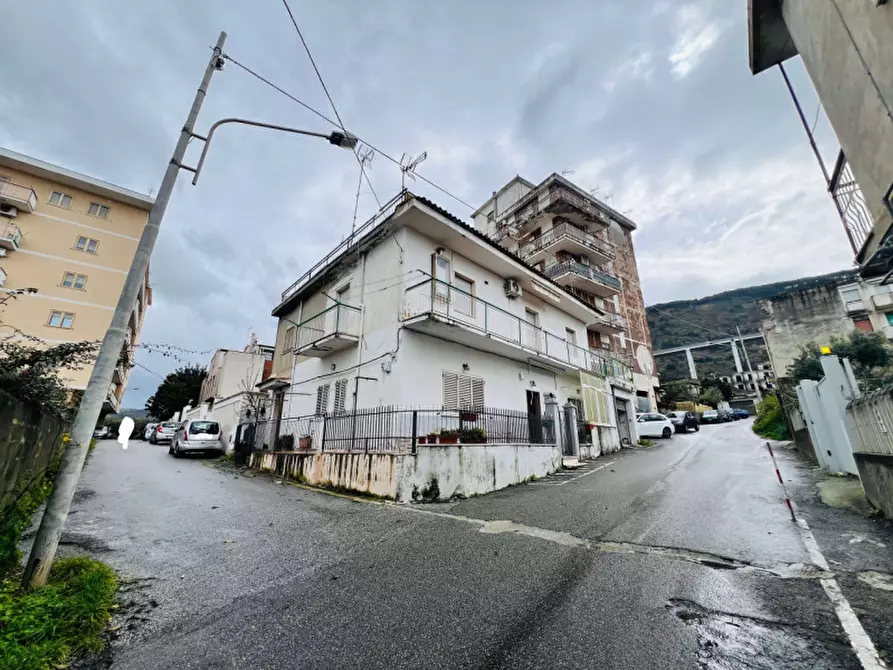 Immagine 2 di Appartamento in vendita  in Via San Sebastiano a Pizzo