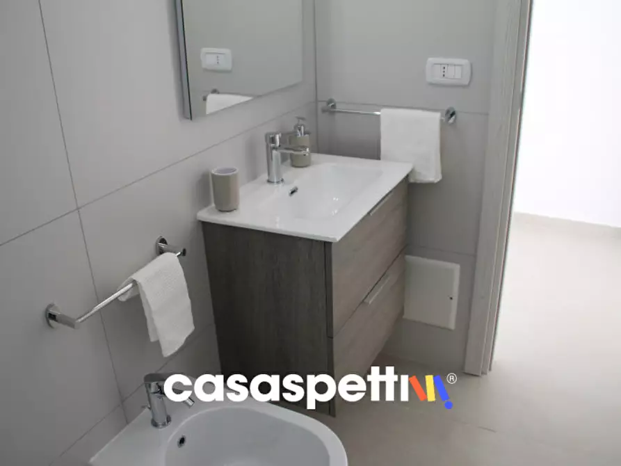 Immagine 24 di Appartamento in vendita  in Via Bradano, 5 a Lecce