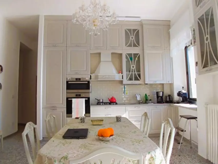 Immagine 5 di Appartamento in vendita  in Via Guglielmo Marconi a Passignano Sul Trasimeno