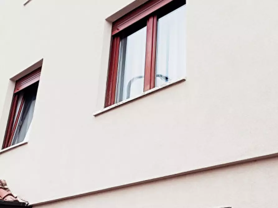 Immagine 1 di Casa bifamiliare in vendita  a Costabissara