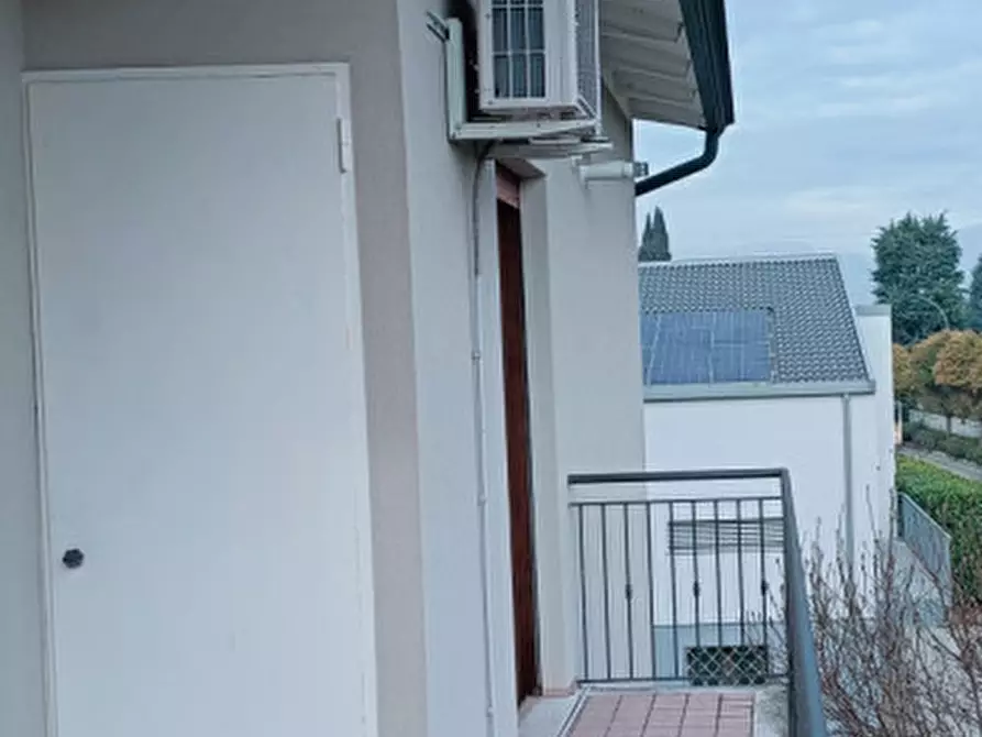 Immagine 3 di Casa bifamiliare in vendita  a Costabissara