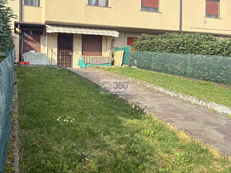 Immagine 2 di Appartamento in vendita  in Via San Zenone a Gussago