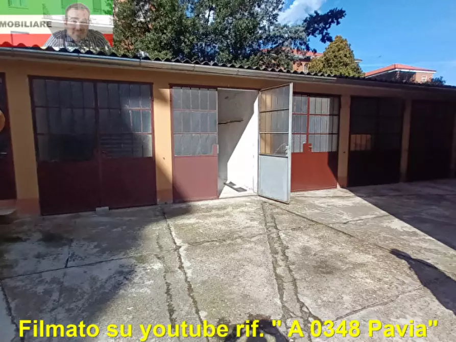 Immagine 2 di Garage in affitto  in viale campari a Pavia