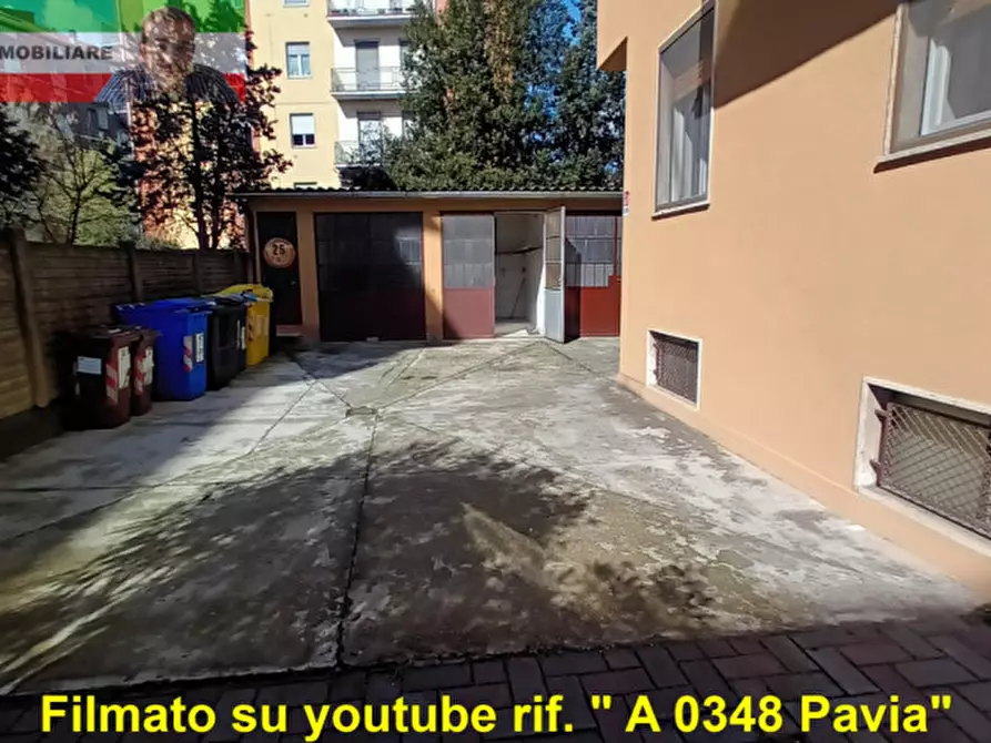 Immagine 4 di Garage in affitto  in viale campari a Pavia