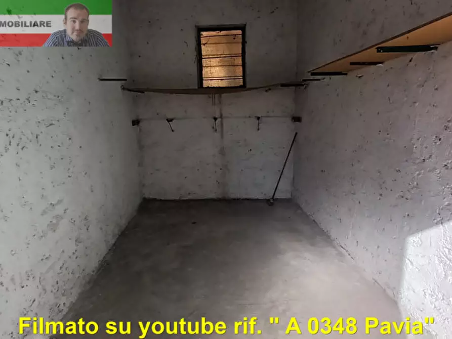 Immagine 5 di Garage in affitto  in viale campari a Pavia