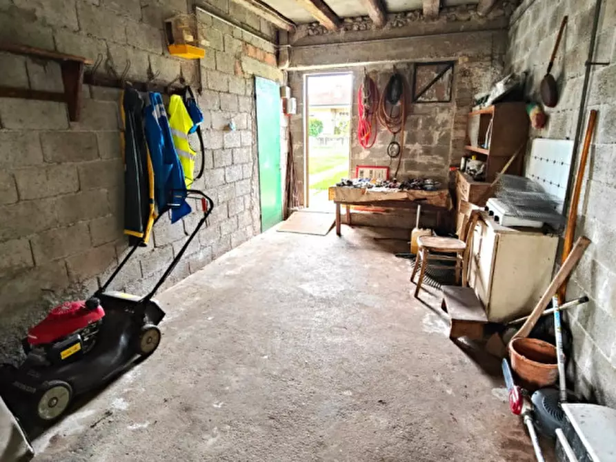 Immagine 18 di Villetta a schiera in vendita  in Via Monte Cavallo 27 a Cordenons