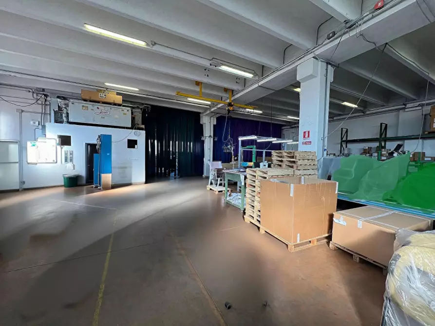 Immagine 4 di Capannone industriale in vendita  in Via Roma, 1 a Trissino