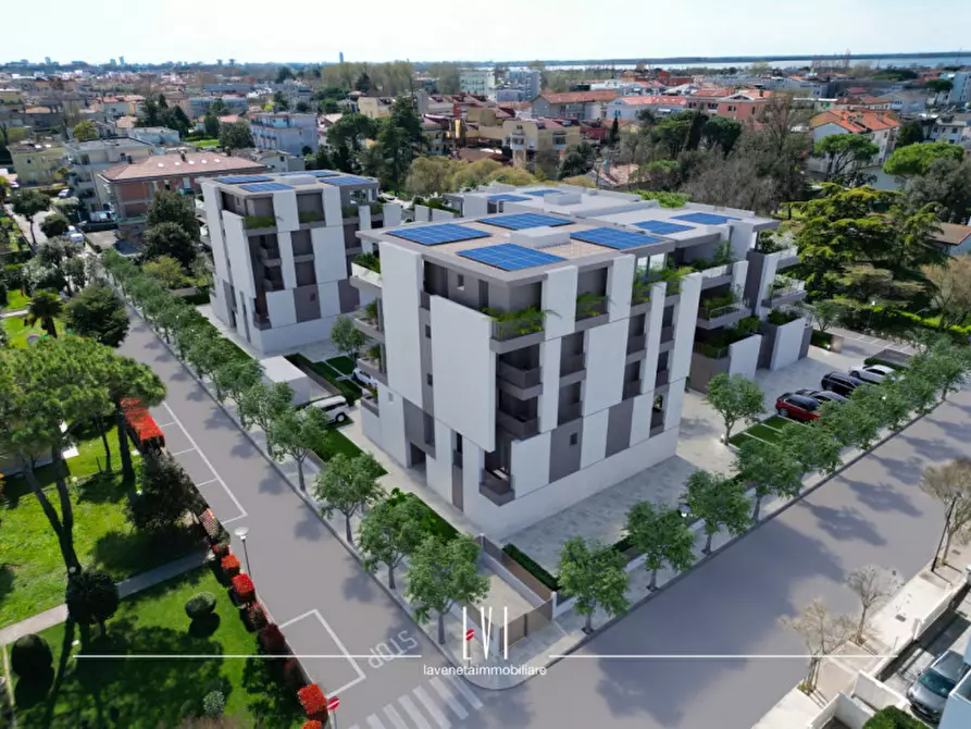 Immagine 16 di Appartamento in vendita  in Via Gaetano Donizetti a Jesolo