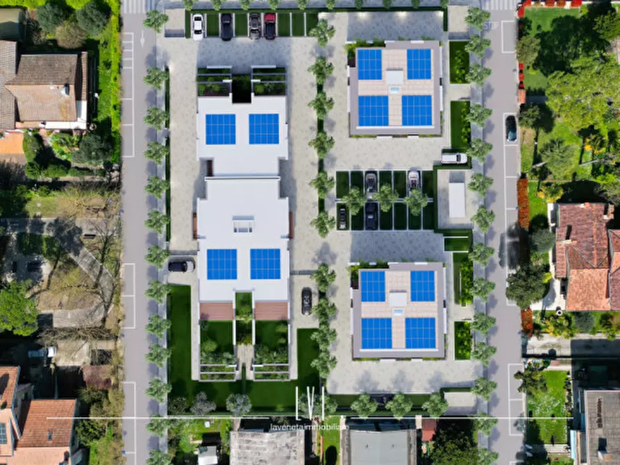 Immagine 17 di Appartamento in vendita  in Via Gaetano Donizetti a Jesolo