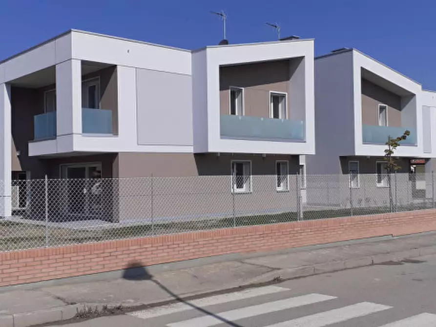 Immagine 18 di Villa in vendita  in Via Teresa Noce, 12 a Castel Maggiore